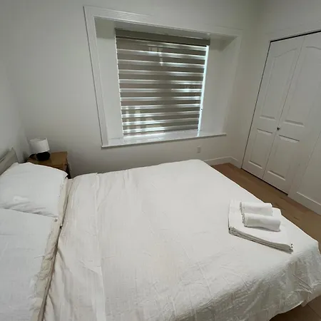 Waverley Guest Room In Vancouver Exterior photo