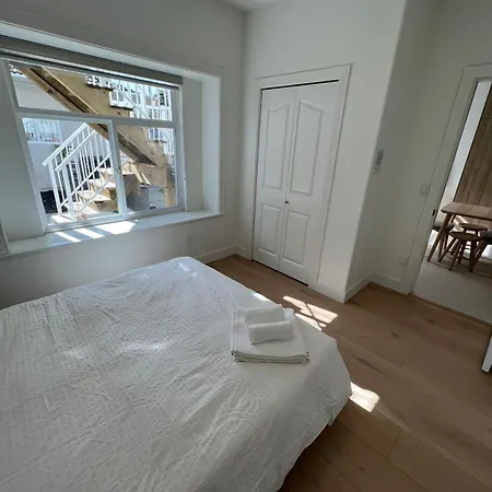 Waverley Guest Room In Vancouver Exterior photo